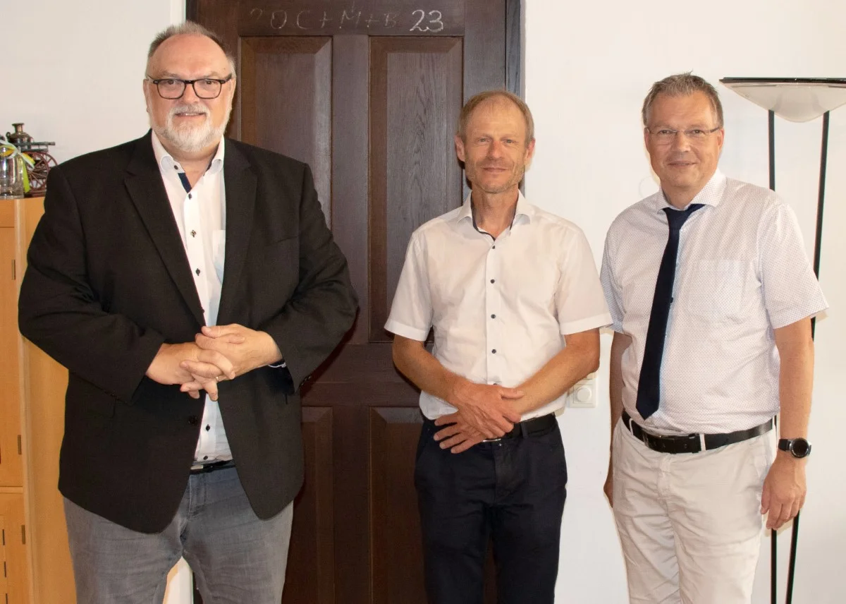 Neuer Schulleiter des Adalbert-Stifter-Gymnasiums zum Antrittsbesuch bei Oberbürgermeister Jürgen Dupper
