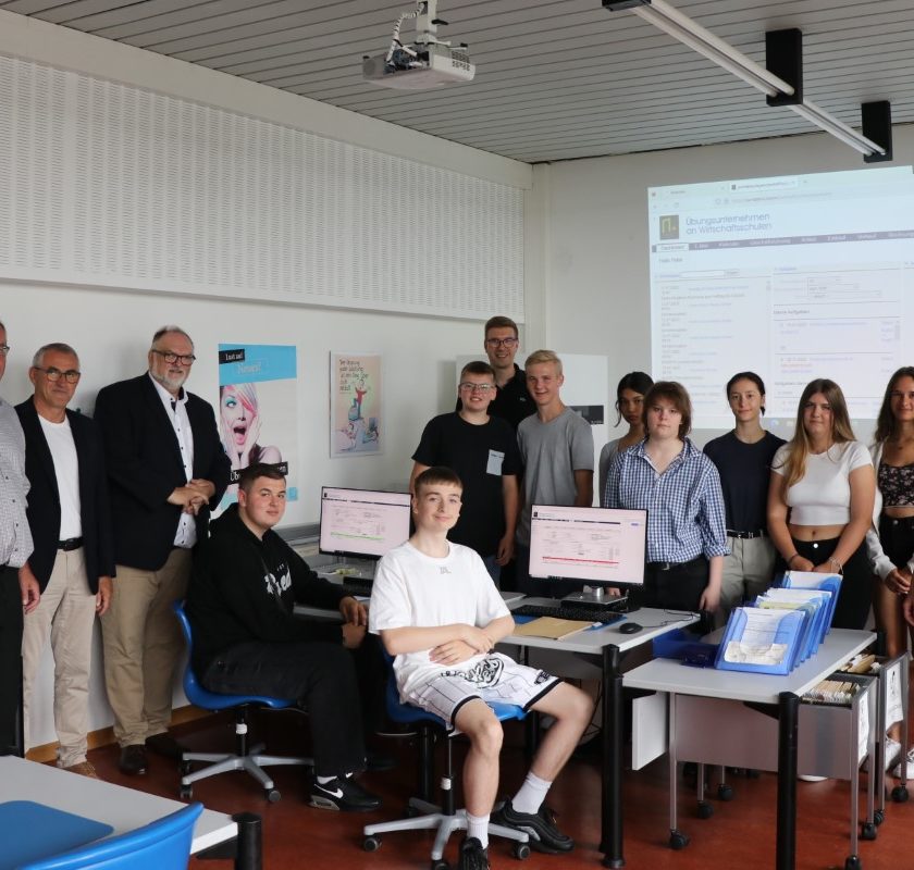 Schul-IT: Digitale Bildung für eine moderne Zukunft 80 neue Clients an der Wirtschaftsschule Passau