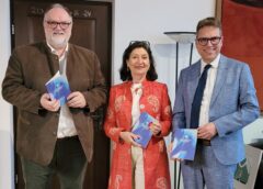 Festspielprogramm für Oberbürgermeister Jürgen Dupper