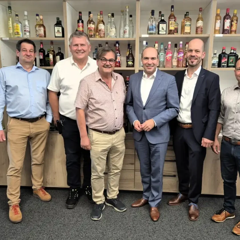 Alkoholsteuer: Rola fordert Nachbesserung MdB Florian Oßner unterstützt Kompromissvorschlag des Rottenburger Herstellers