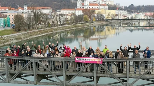 Jubel auf dem Fünferlsteg